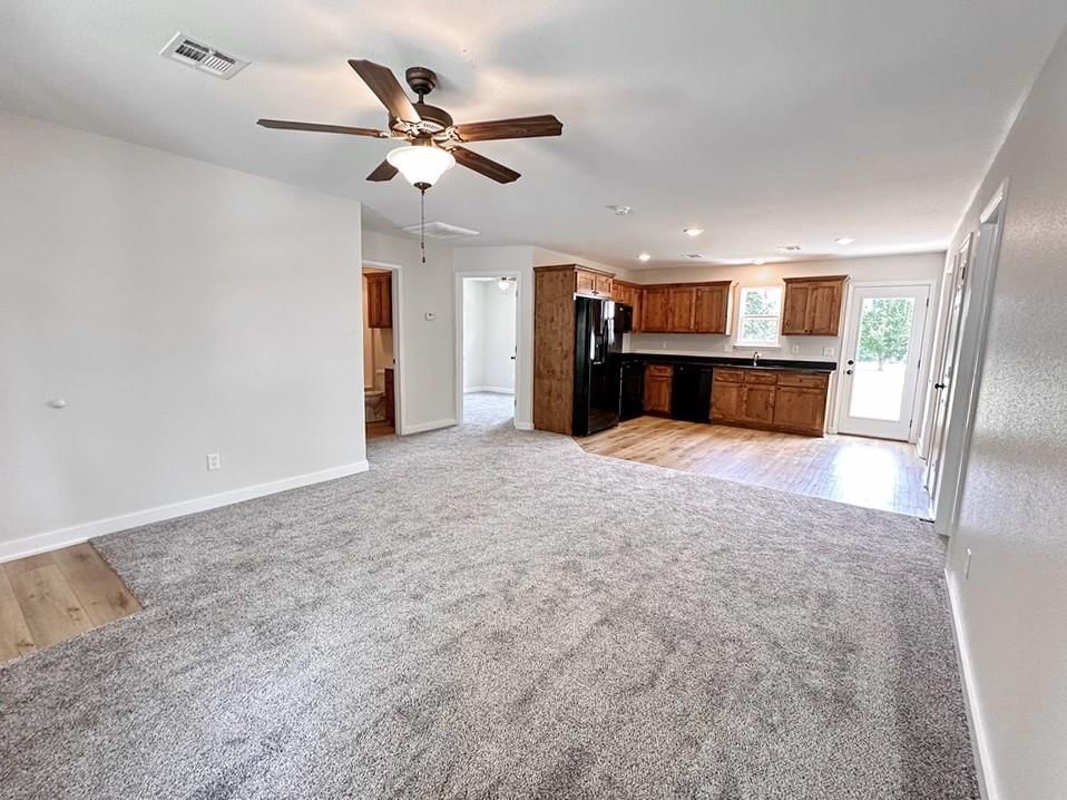 105 W Marvin Avenue — photo 5