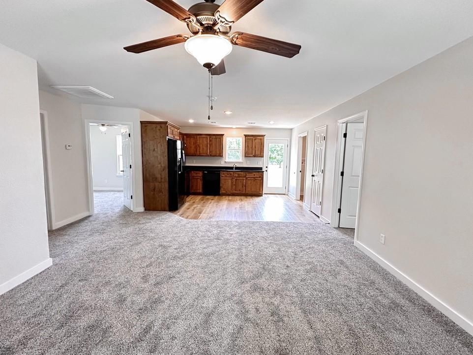 105 W Marvin Avenue — photo 6