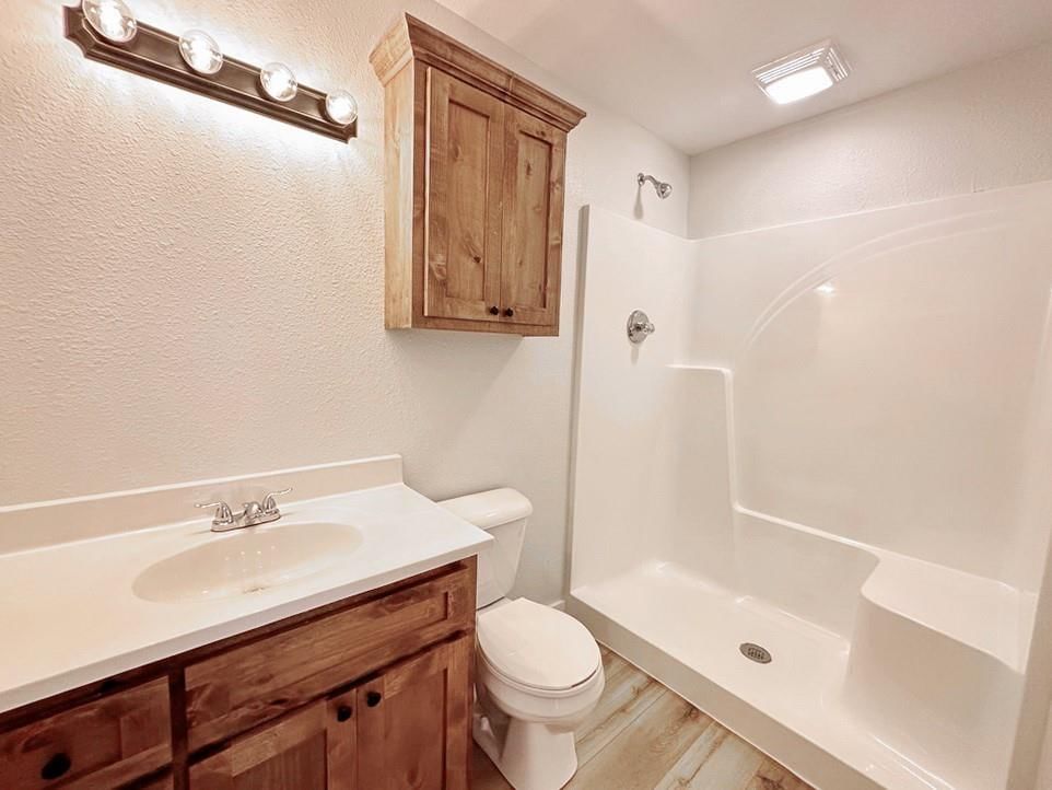 105 W Marvin Avenue — photo 19