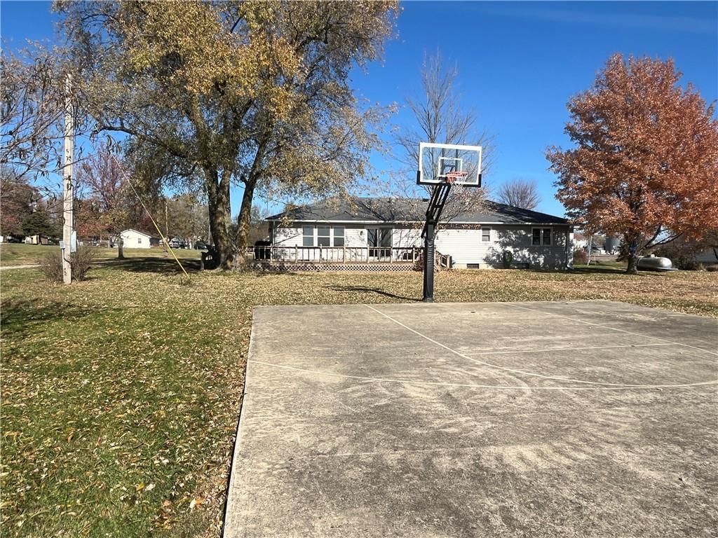 209 W Sunset Drive — photo 11
