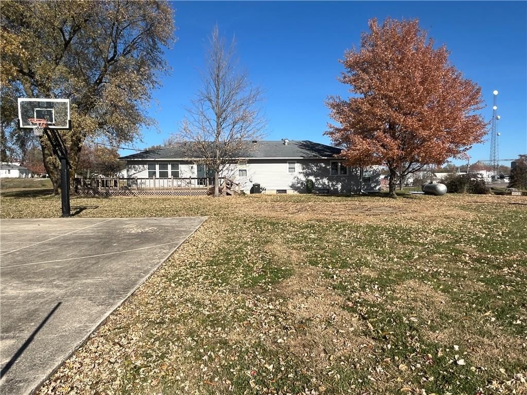 209 W Sunset Drive — photo 12