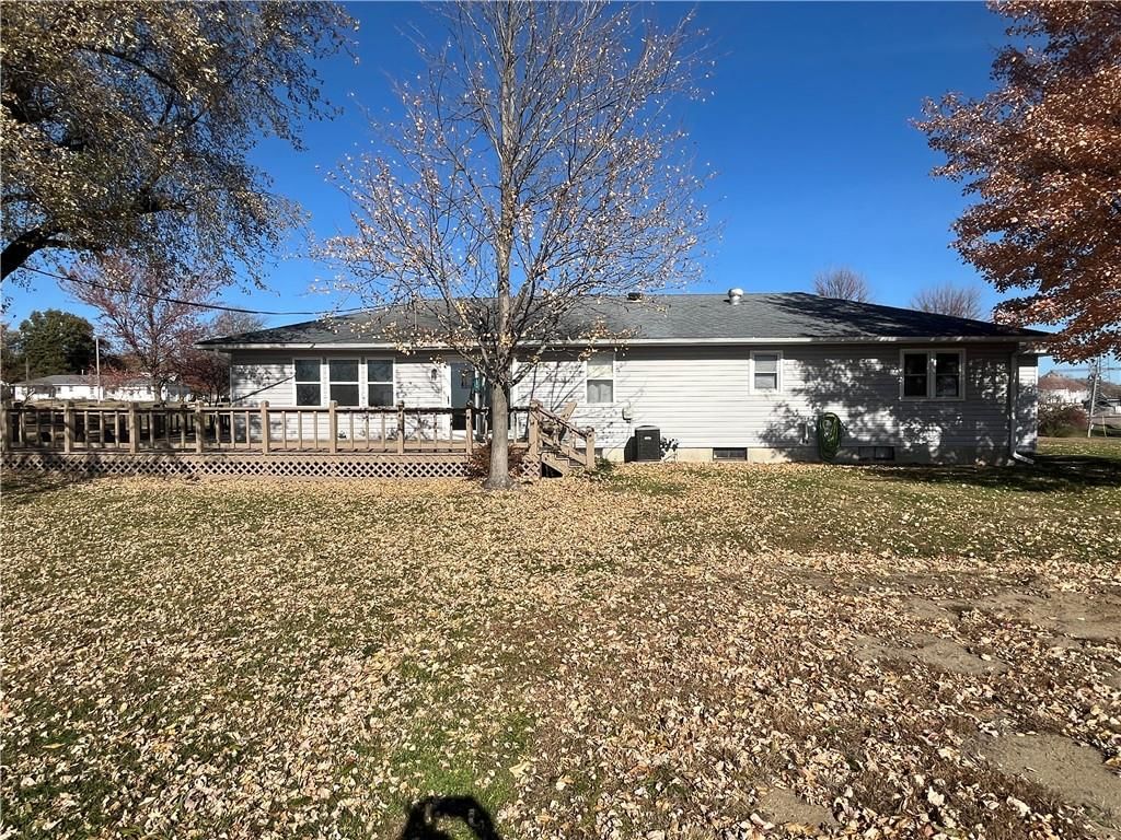 209 W Sunset Drive — photo 15