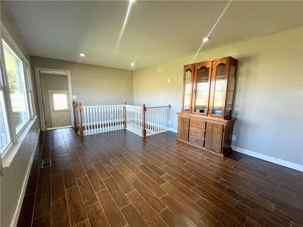 209 W Sunset Drive — photo 17