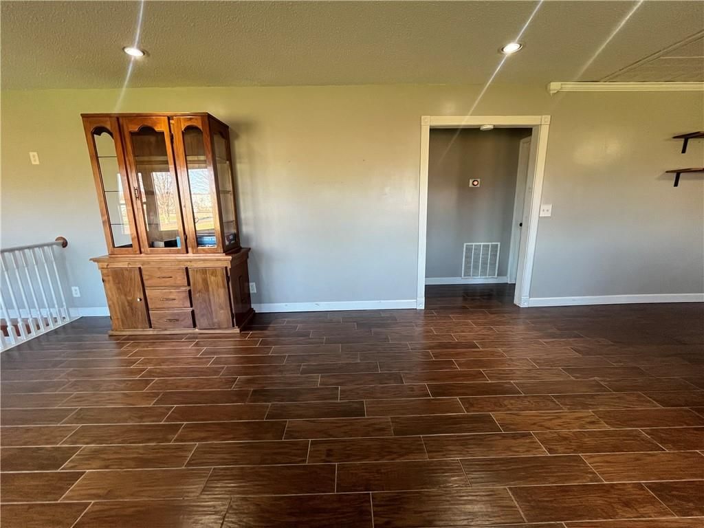 209 W Sunset Drive — photo 18