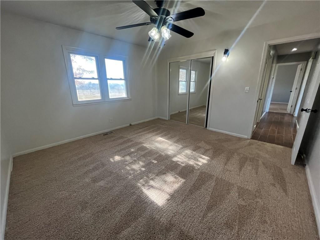 209 W Sunset Drive — photo 35