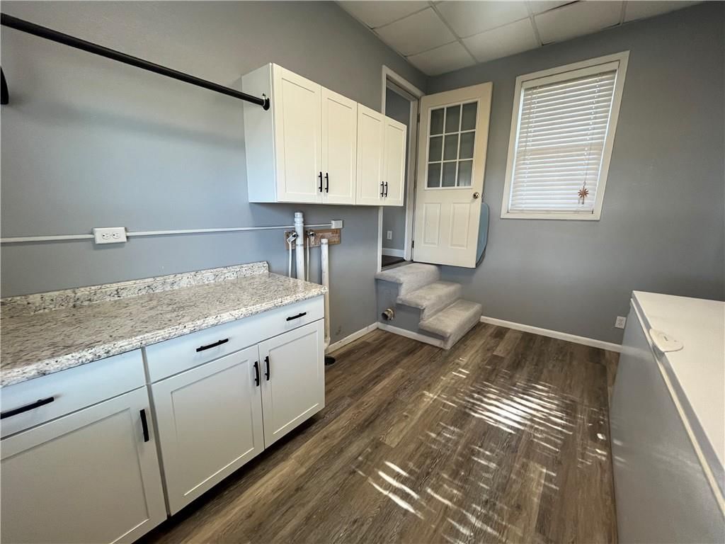 209 W Sunset Drive — photo 42