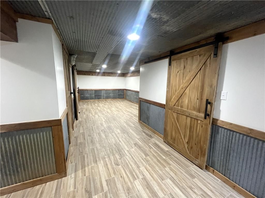 209 W Sunset Drive — photo 43