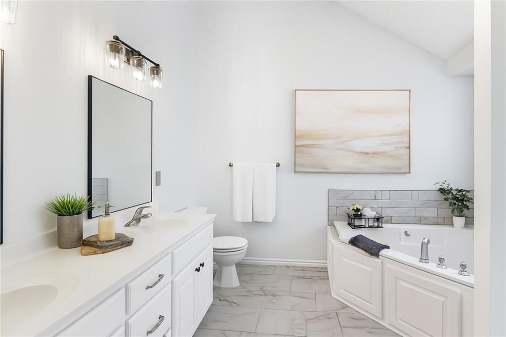 1210 NW Walnut Court — photo 21