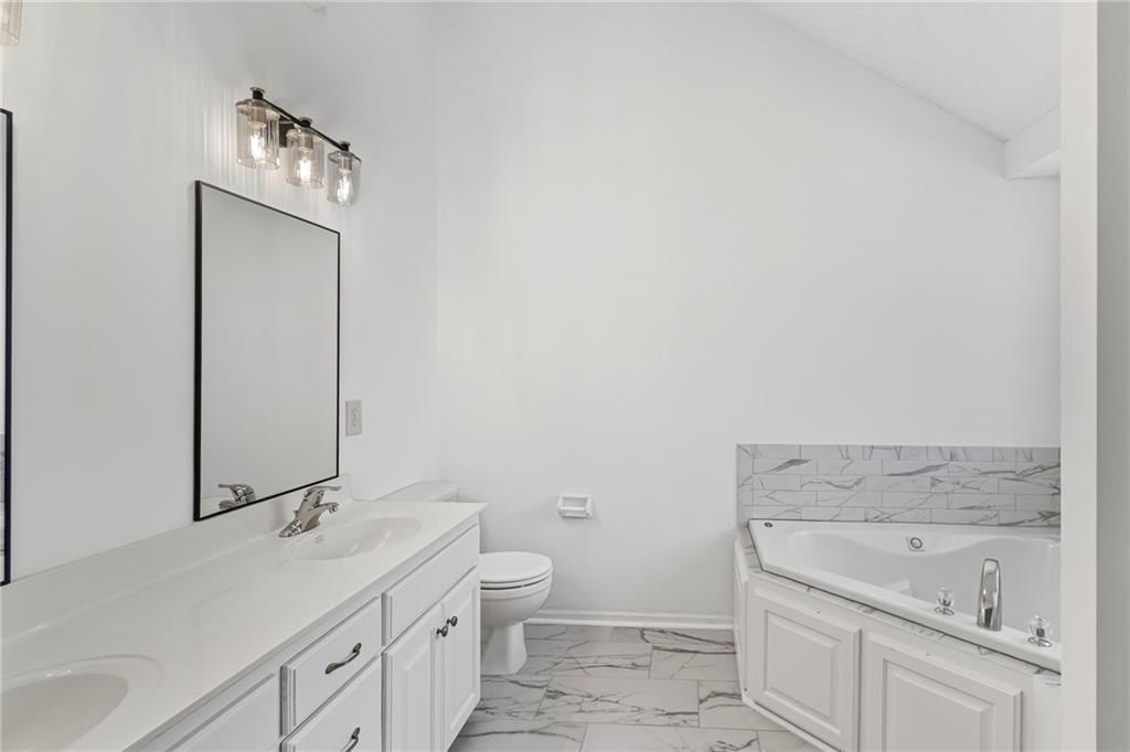 1210 NW Walnut Court — photo 22