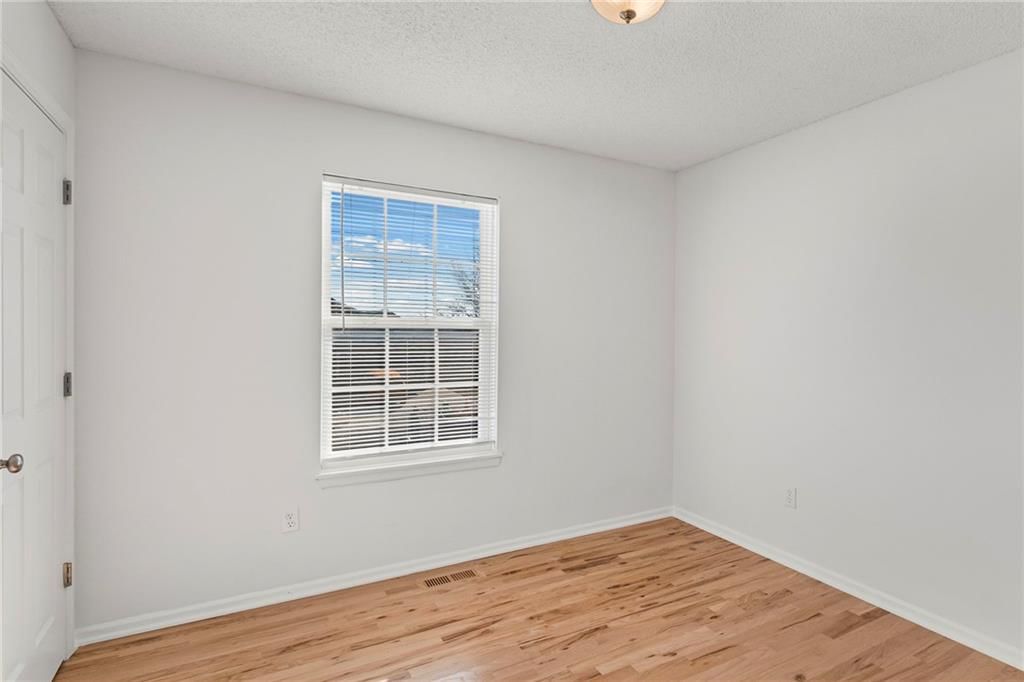 1210 NW Walnut Court — photo 25