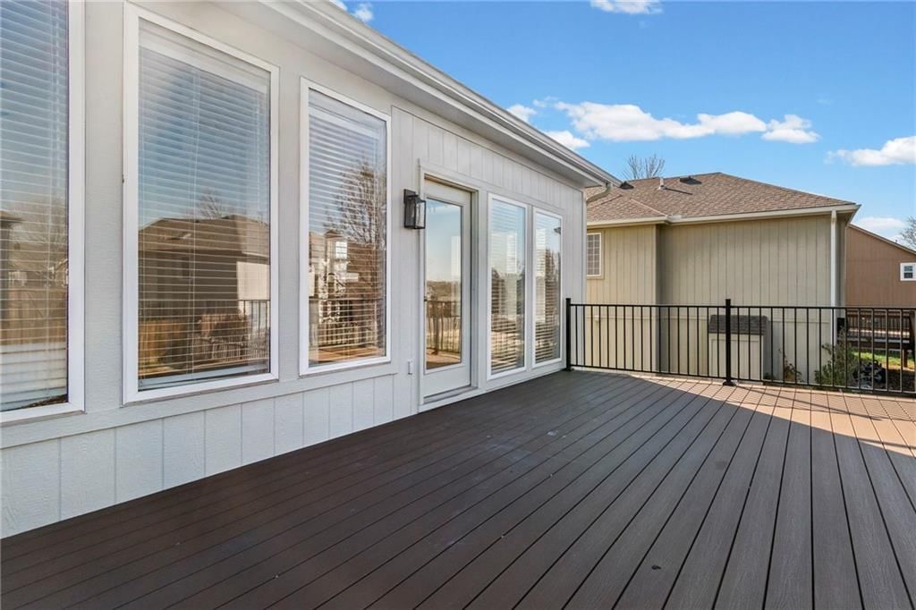 1210 NW Walnut Court — photo 44