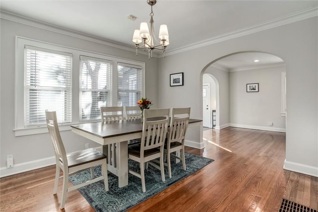 Photo 6 of 29 - 320 E 69th Street