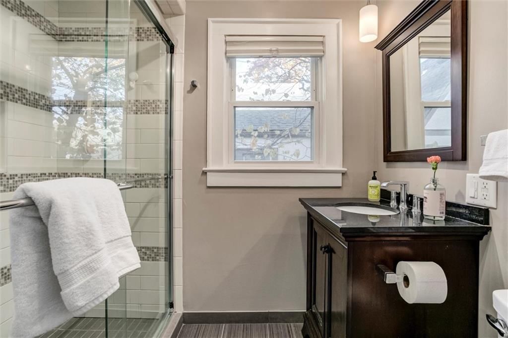Photo 13 of 29 - 320 E 69th Street