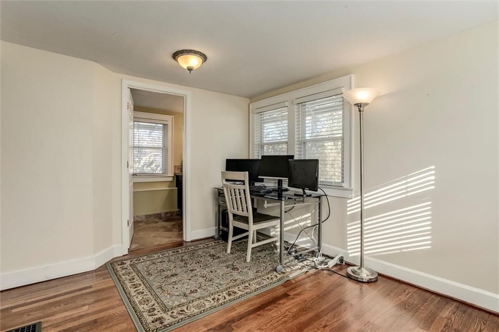Photo 15 of 29 - 320 E 69th Street