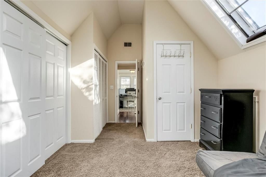 Photo 19 of 29 - 320 E 69th Street