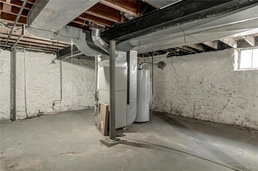 Photo 21 of 29 - 320 E 69th Street