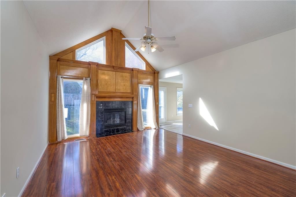 21625 W 122 Terrace — photo 8