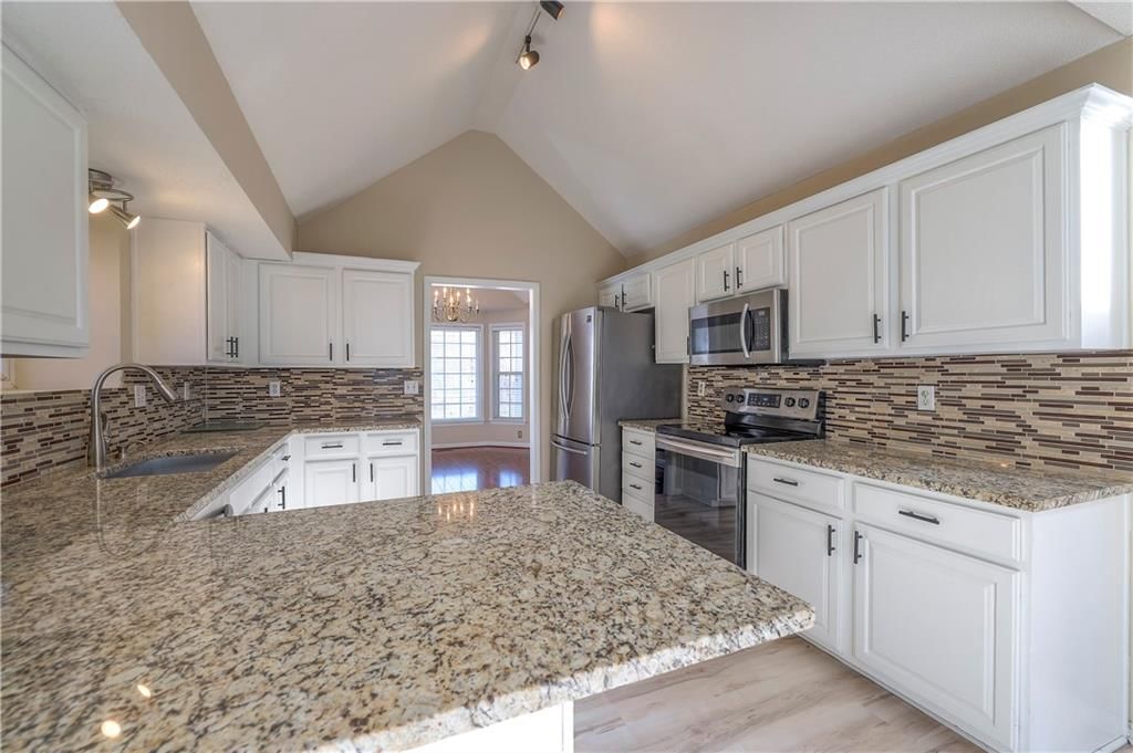 21625 W 122 Terrace — photo 14