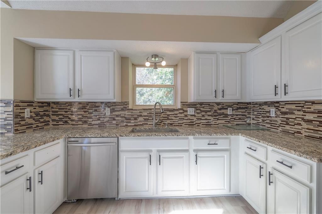 21625 W 122 Terrace — photo 16