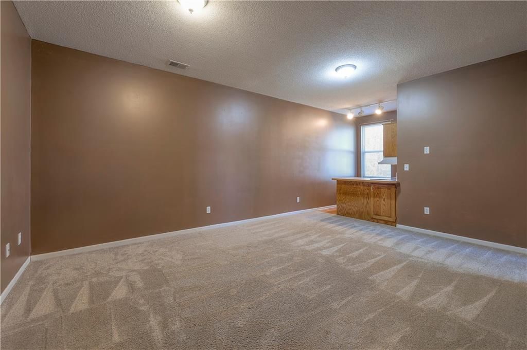 21625 W 122 Terrace — photo 31