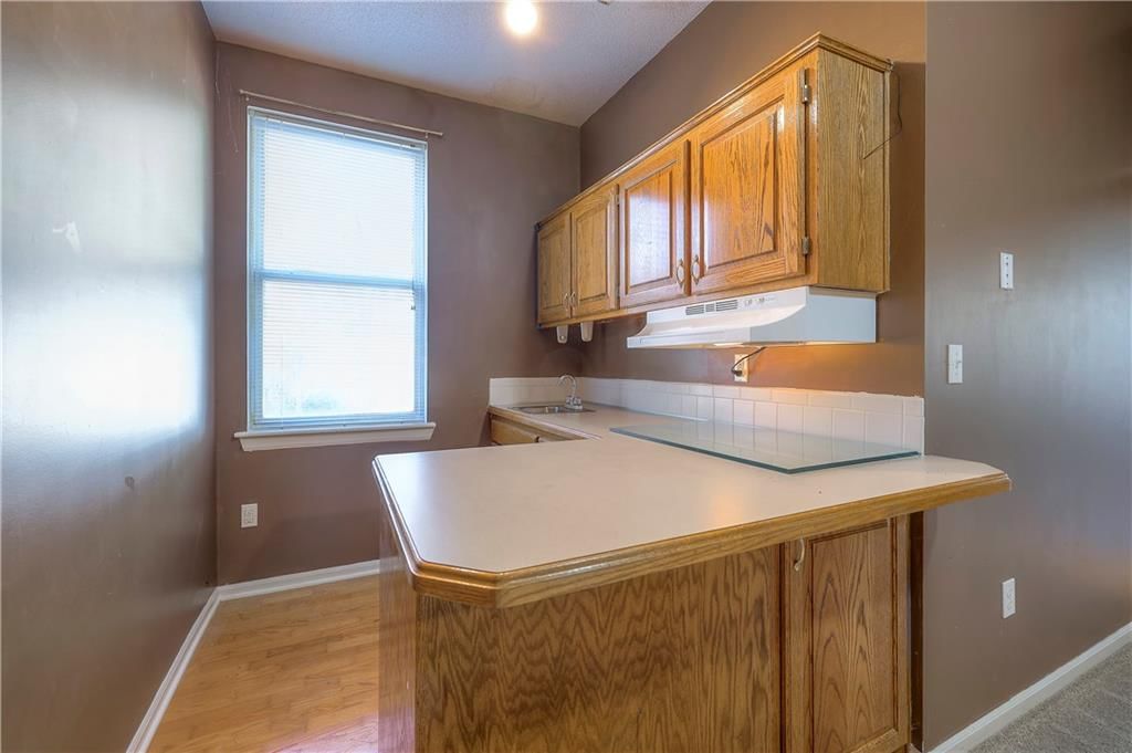 21625 W 122 Terrace — photo 34