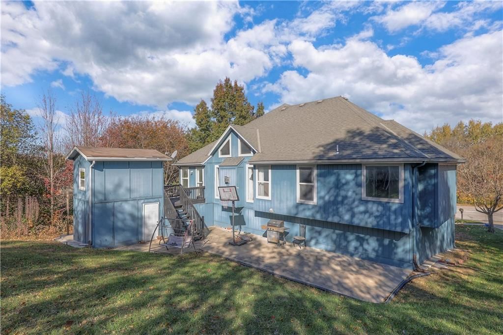 21625 W 122 Terrace — photo 40