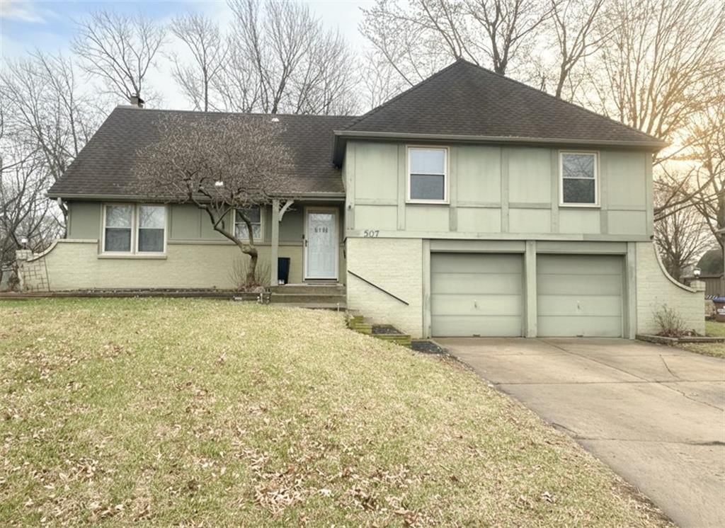 507 S Washington Street, Raymore, MO