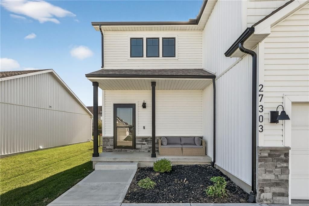 27303 E Sycamore Street — photo 3