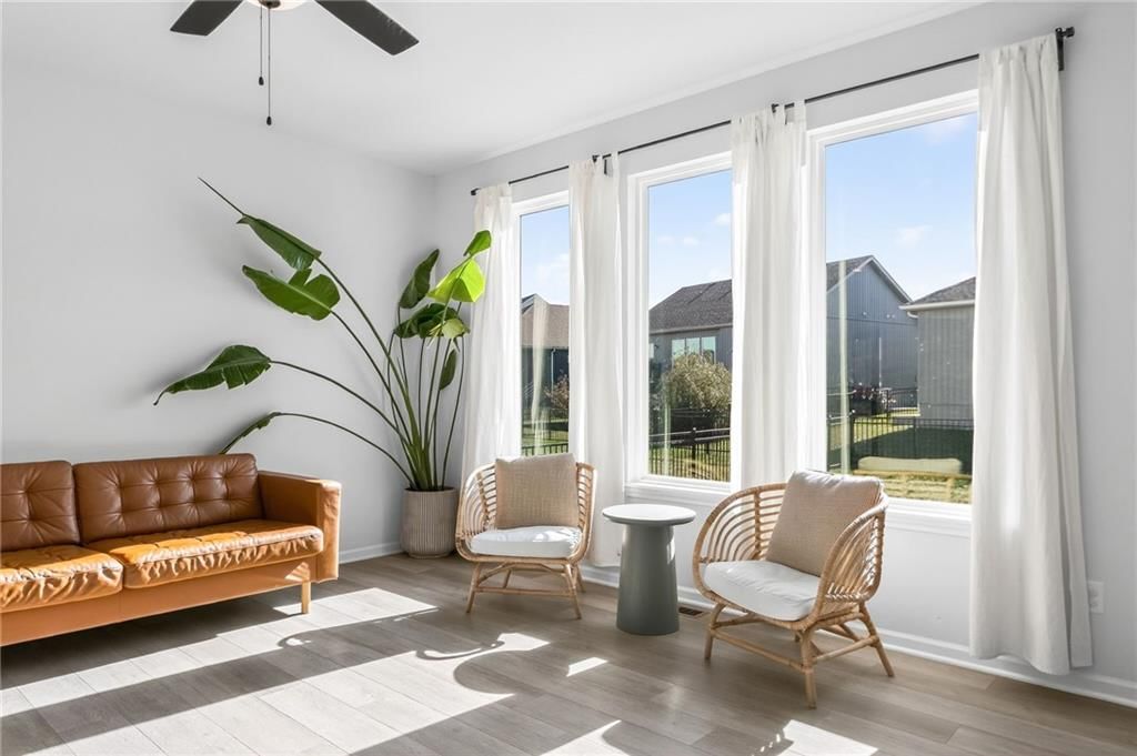 27303 E Sycamore Street — photo 10