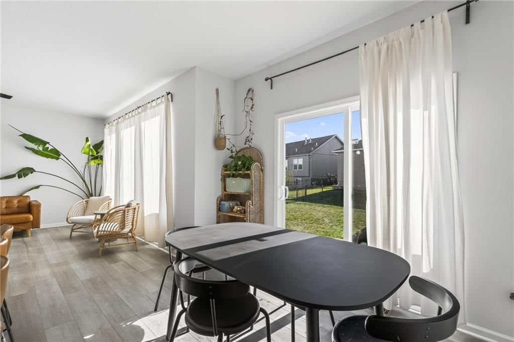 27303 E Sycamore Street — photo 17