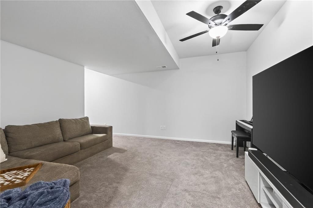 27303 E Sycamore Street — photo 37