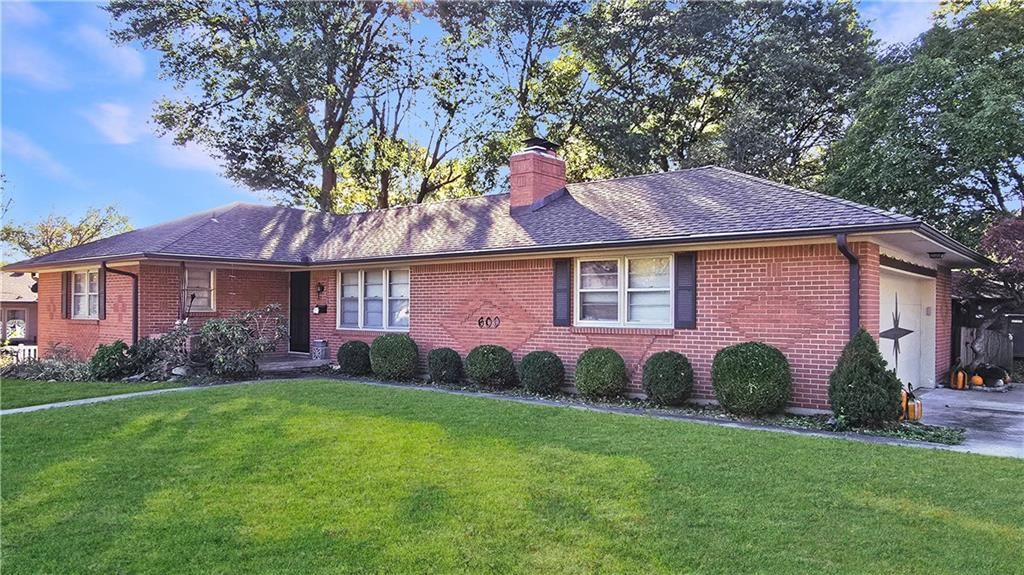 600 JAMES Street, Harrisonville, MO