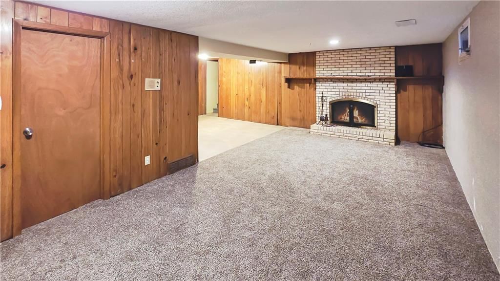 600 JAMES Street — photo 12