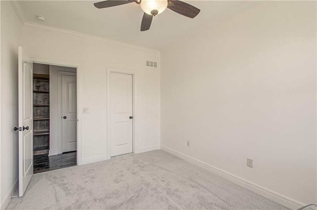 15920 Grant Street — photo 17