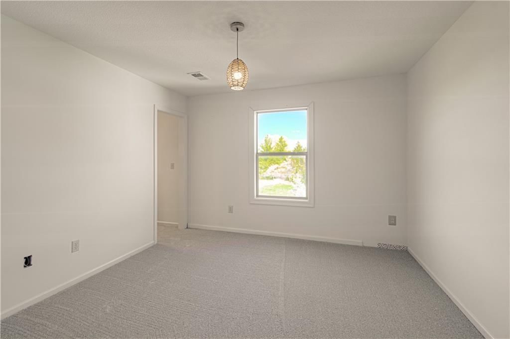 15920 Grant Street — photo 30