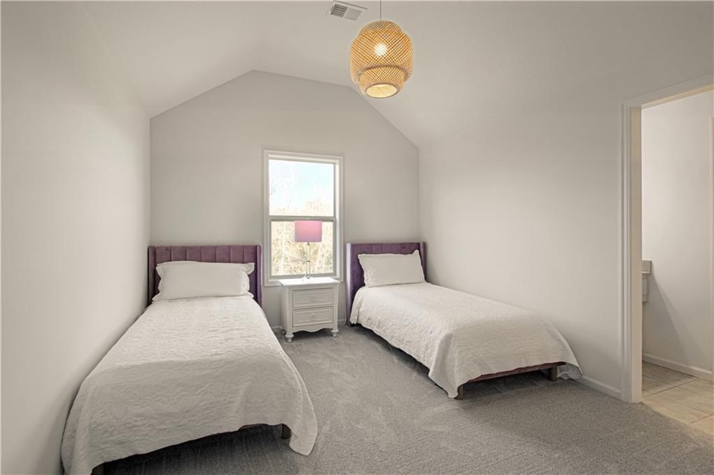 15920 Grant Street — photo 33