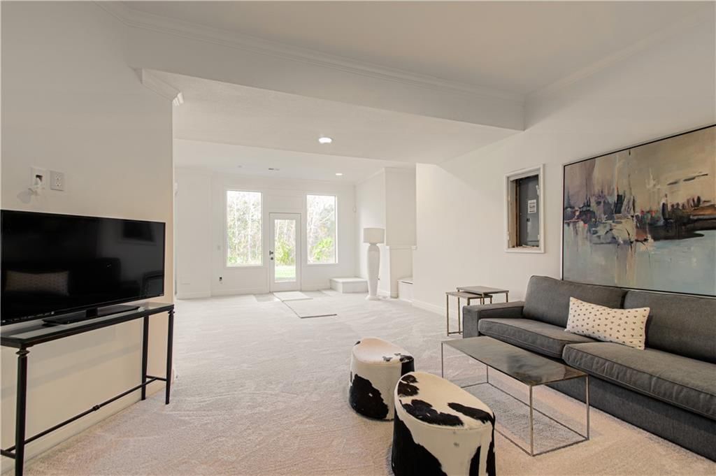 15920 Grant Street — photo 36