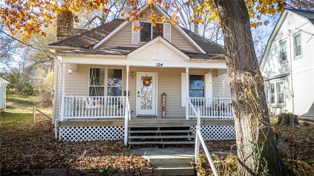 124 Wildwood Street, Excelsior Springs, MO