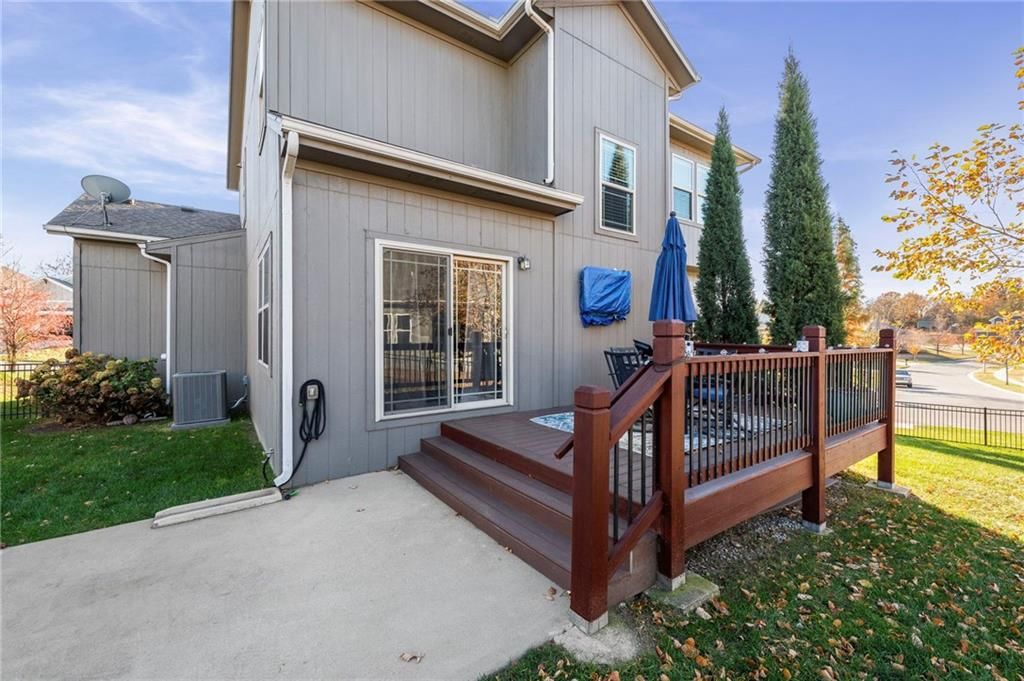 25240 W 142nd Terrace — photo 39
