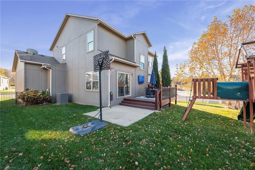 25240 W 142nd Terrace — photo 41