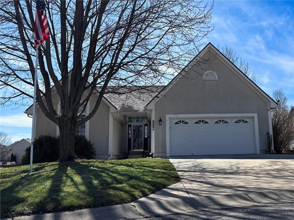 2409 SW Lilly Drive, Lee's Summit, MO