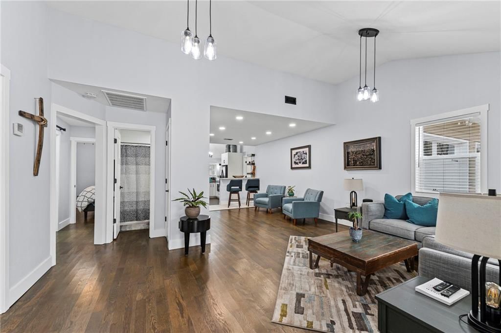 401 SW 18th Street — photo 6