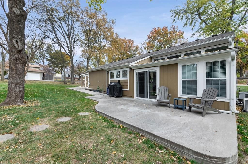 401 SW 18th Street — photo 33