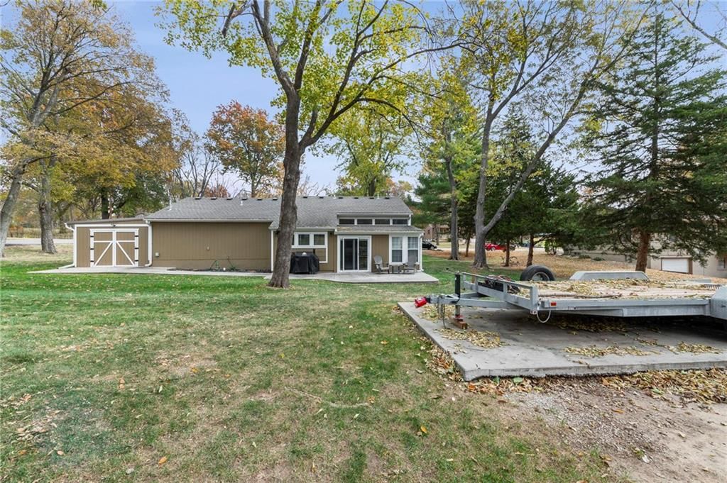 401 SW 18th Street — photo 36