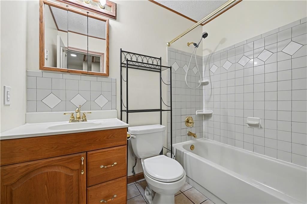 5111 NE 44th Terrace — photo 16