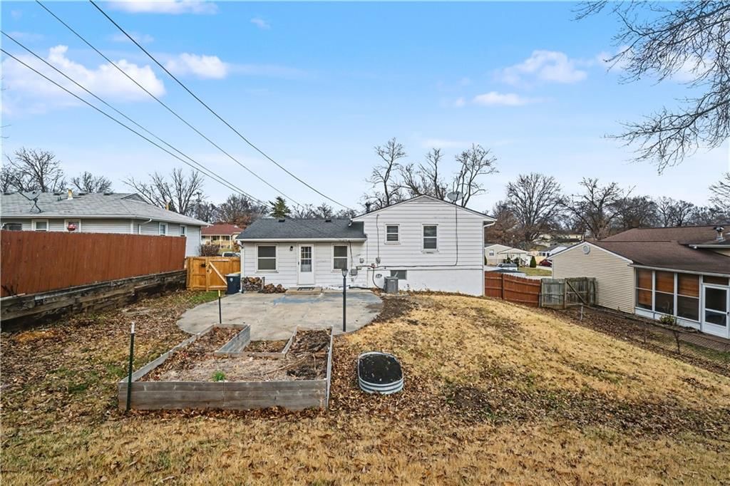 5111 NE 44th Terrace — photo 30