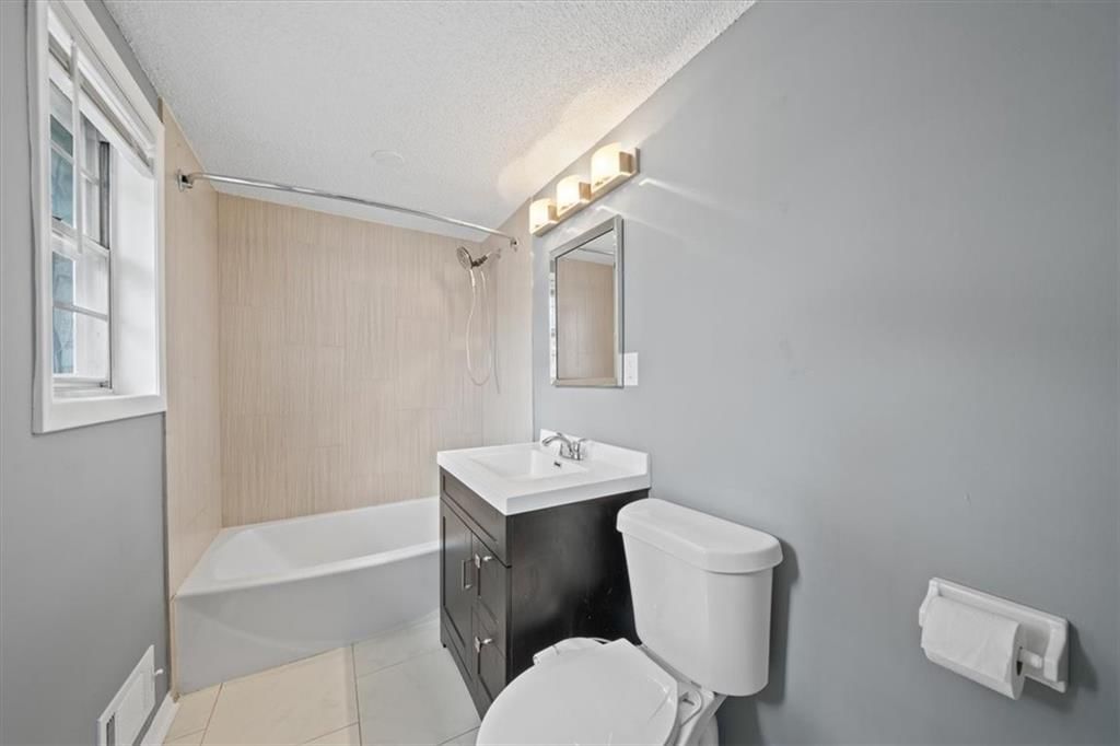 4033 N Spruce Avenue — photo 15