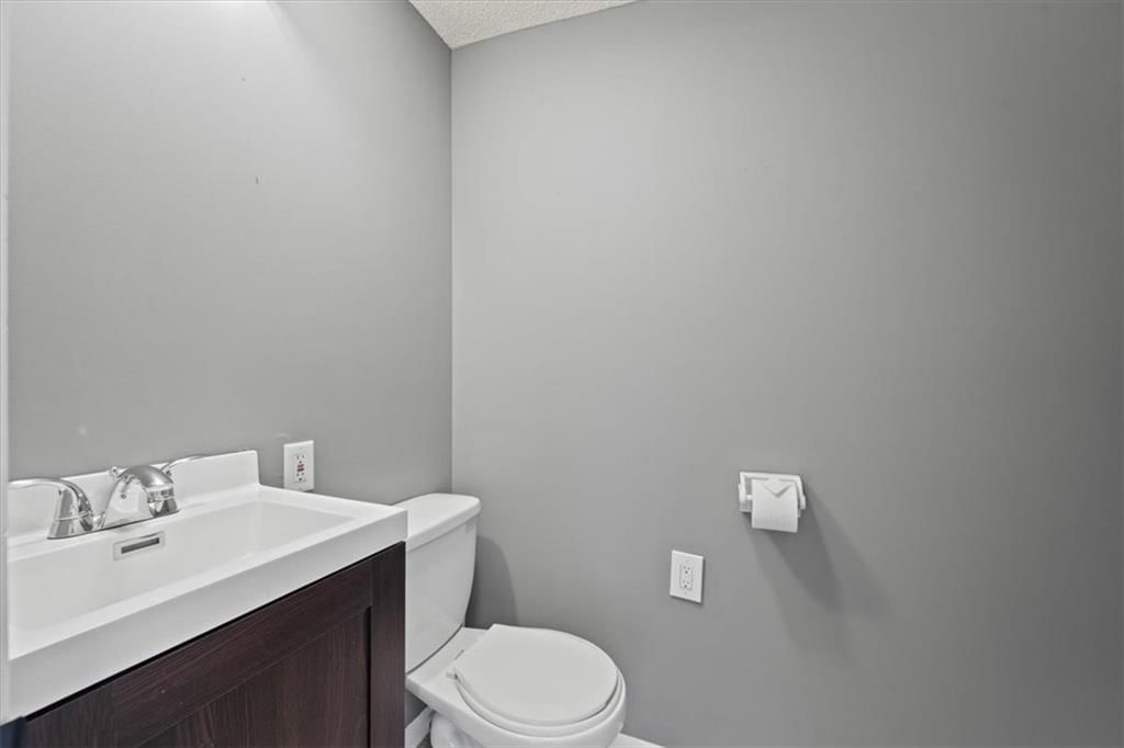 4033 N Spruce Avenue — photo 19