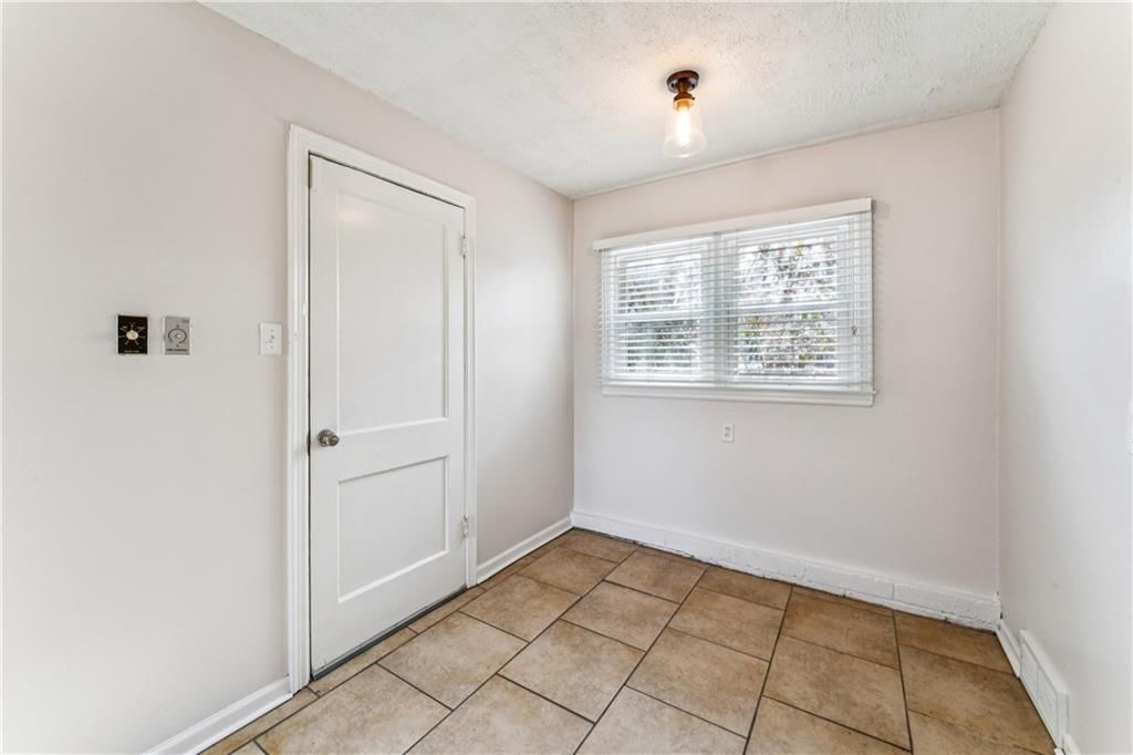 6300 W 81st Street — photo 14