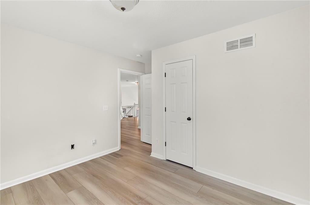 4007 Bennington Drive — photo 19